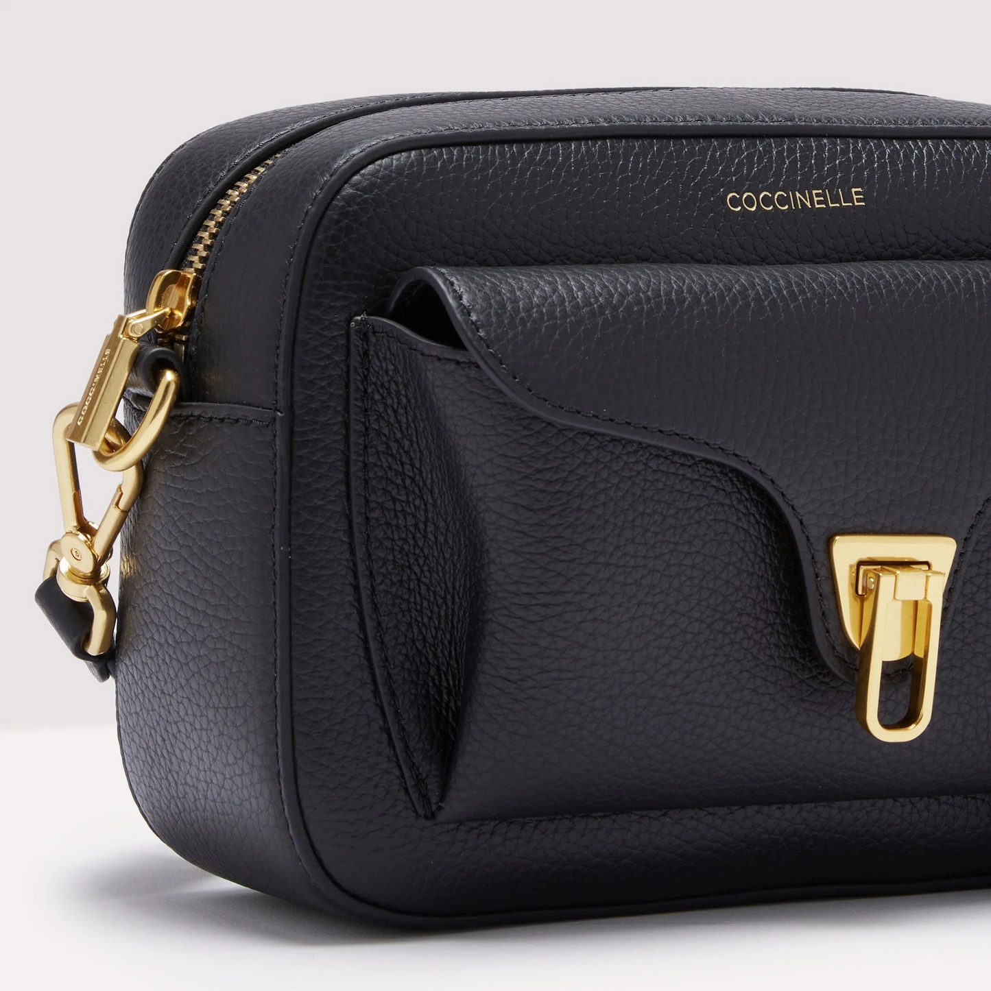 Сумка Coccinelle Beat Soft Ribb E1 NOF 15 02 01 001