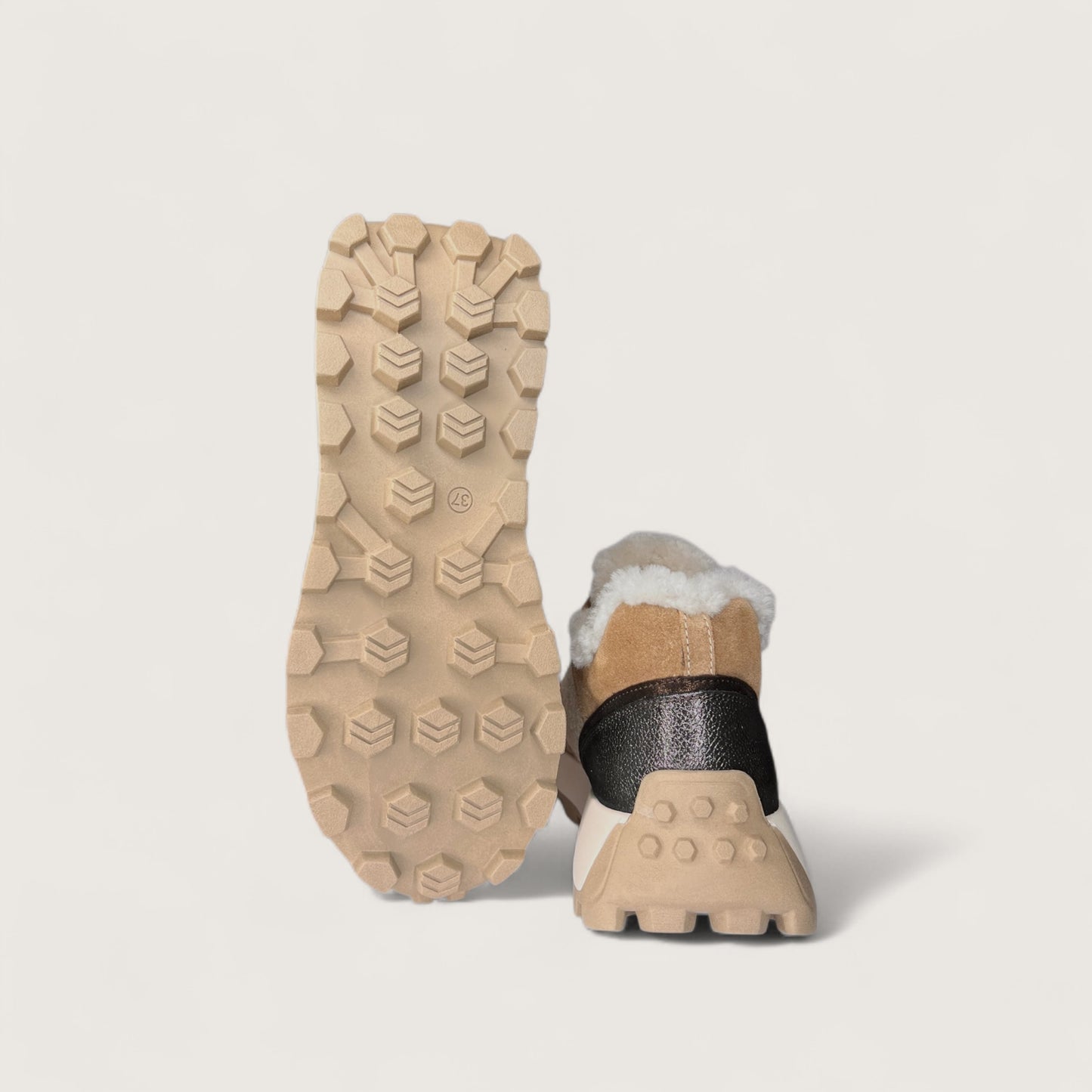 Взуття LA8 FW2502 fox-argentum/beige