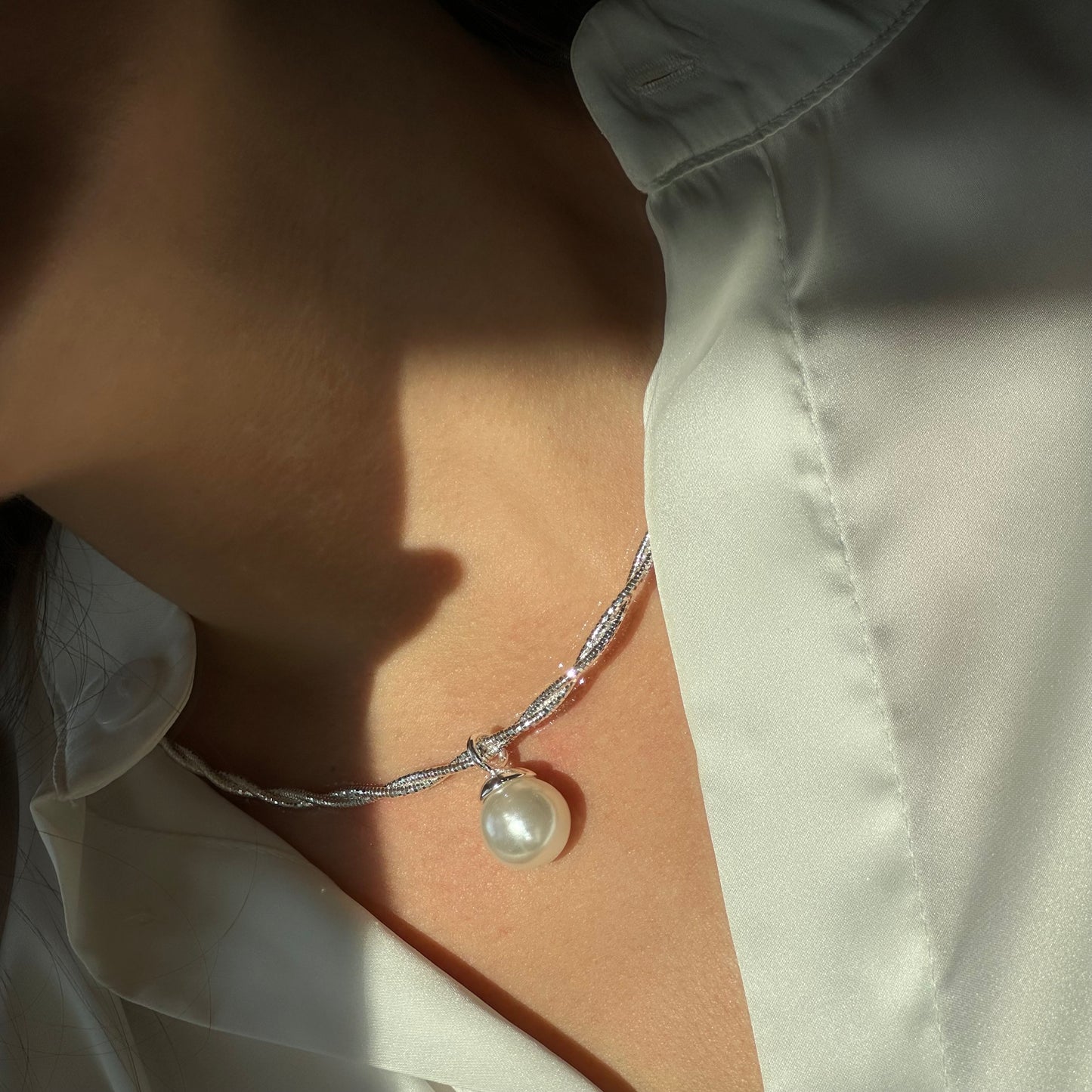 Чокер Vensa перлина срібного кольору C23 IRA 69AG