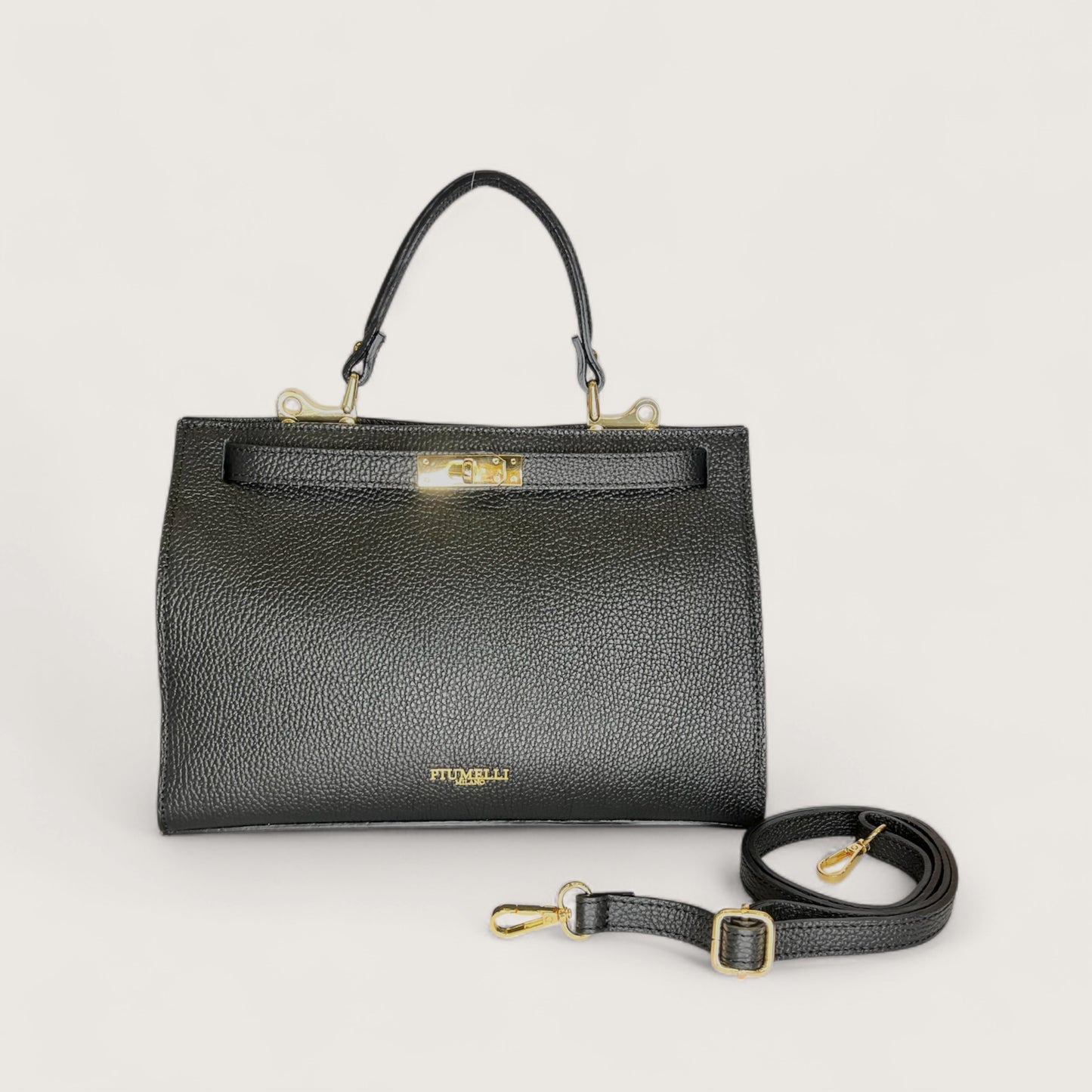 Чорна італійська шкіряна жіноча сумка Piumelli Laine M D28 Black