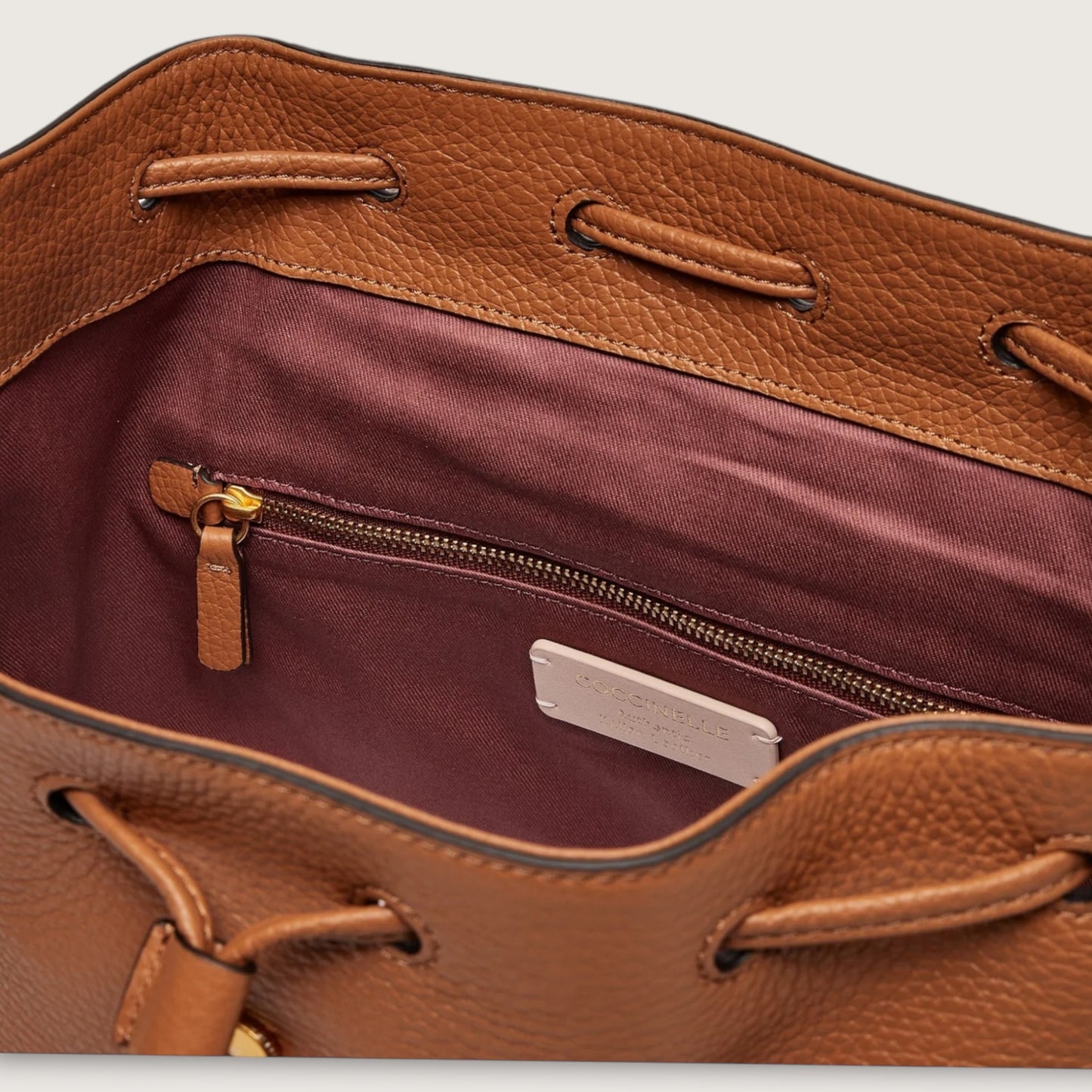 Сумка Coccinelle Beat Soft E1 MF6 14 01 01 W12