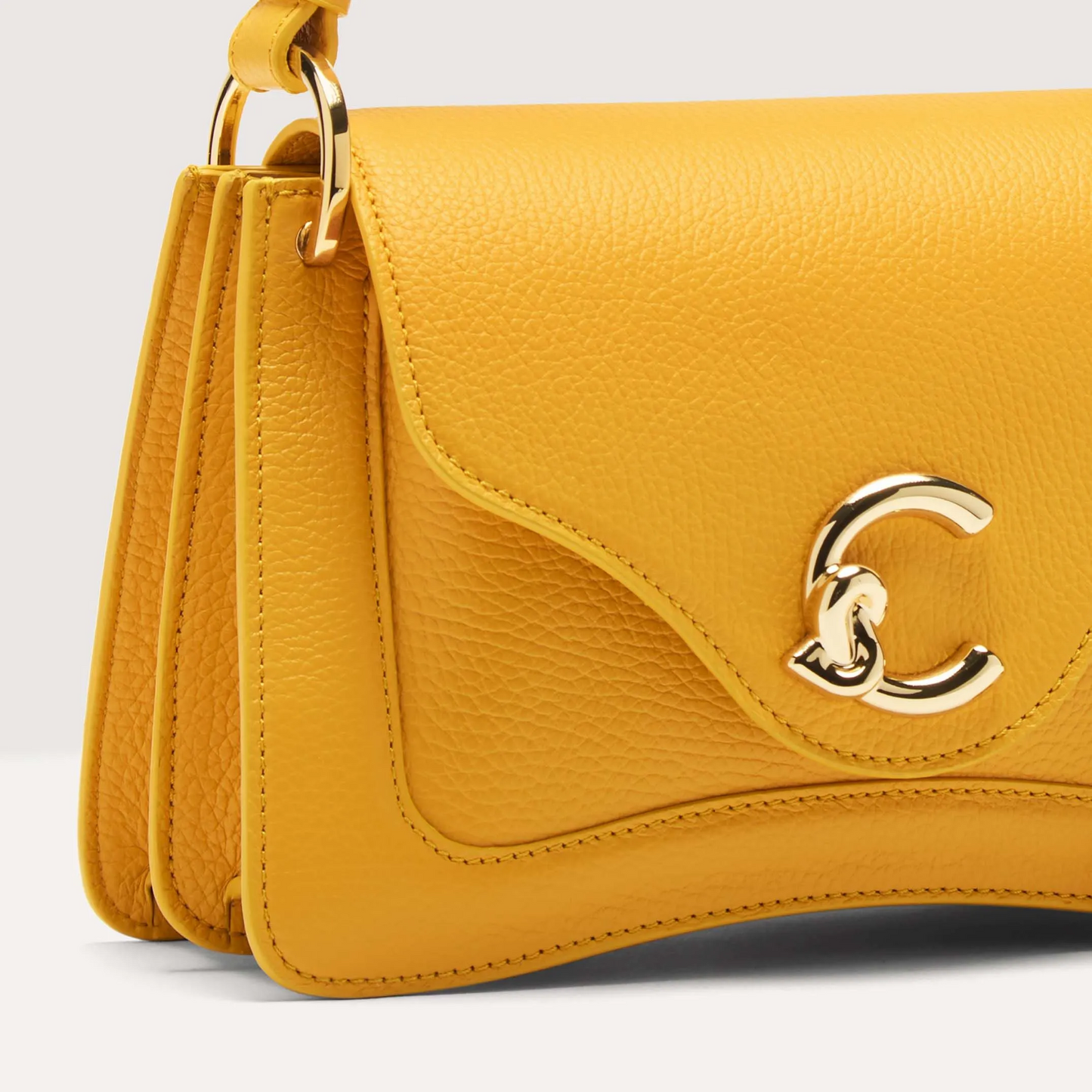 Сумка Coccinelle C-Me E1 SSL 18 02 01 J19