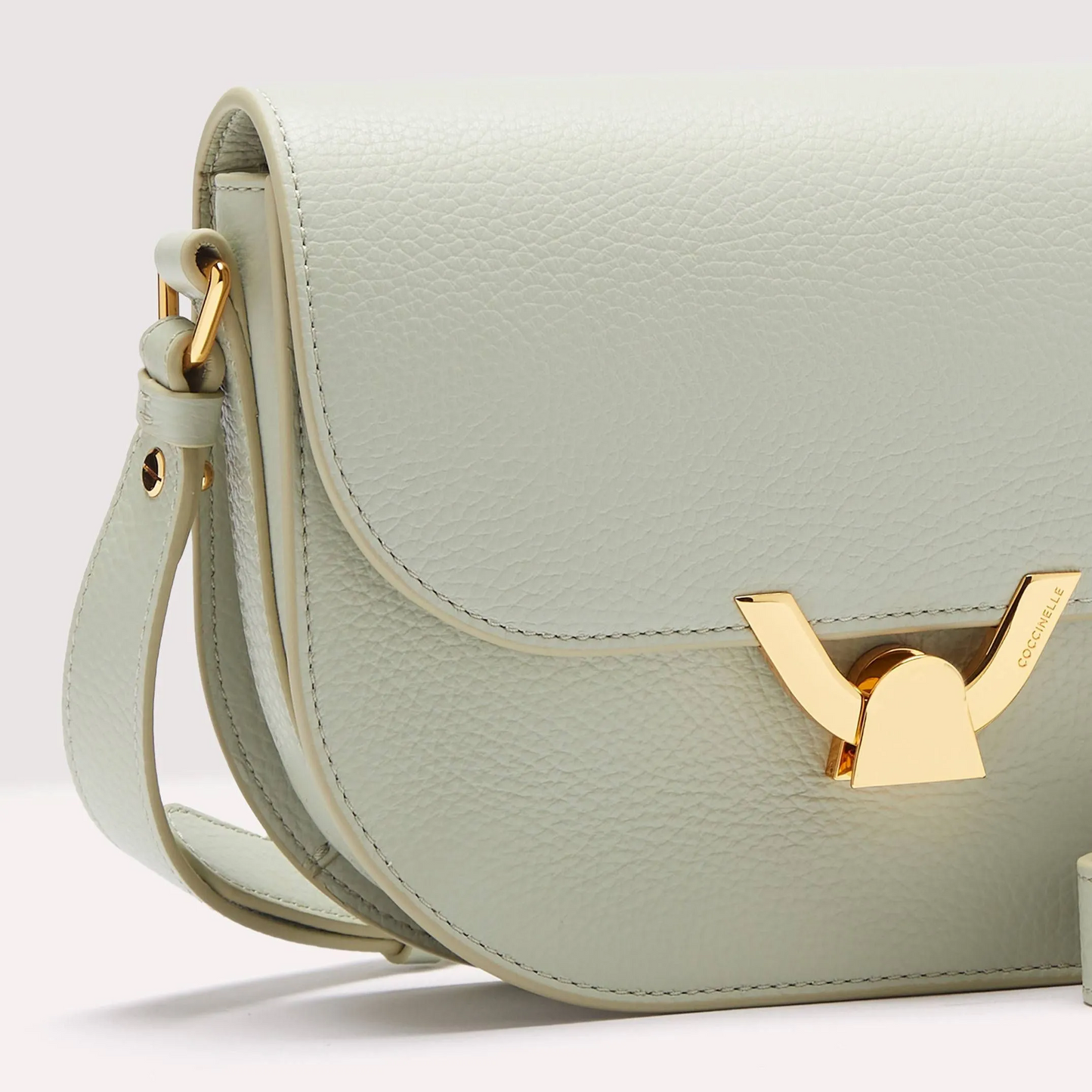 Сумка Coccinelle Dew E1 QTF 15 03 01 G24