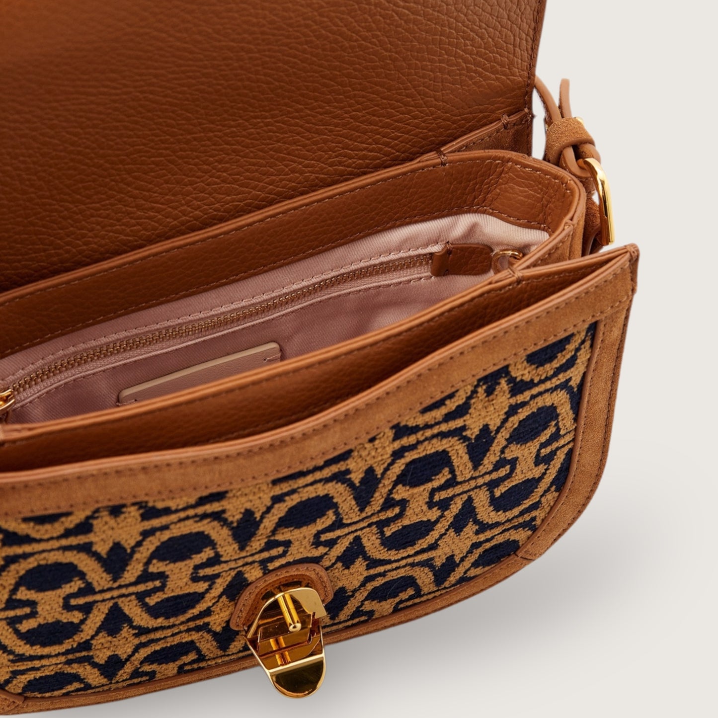 Сумка Coccinelle Dew E1 RTQ 15 03 01 759