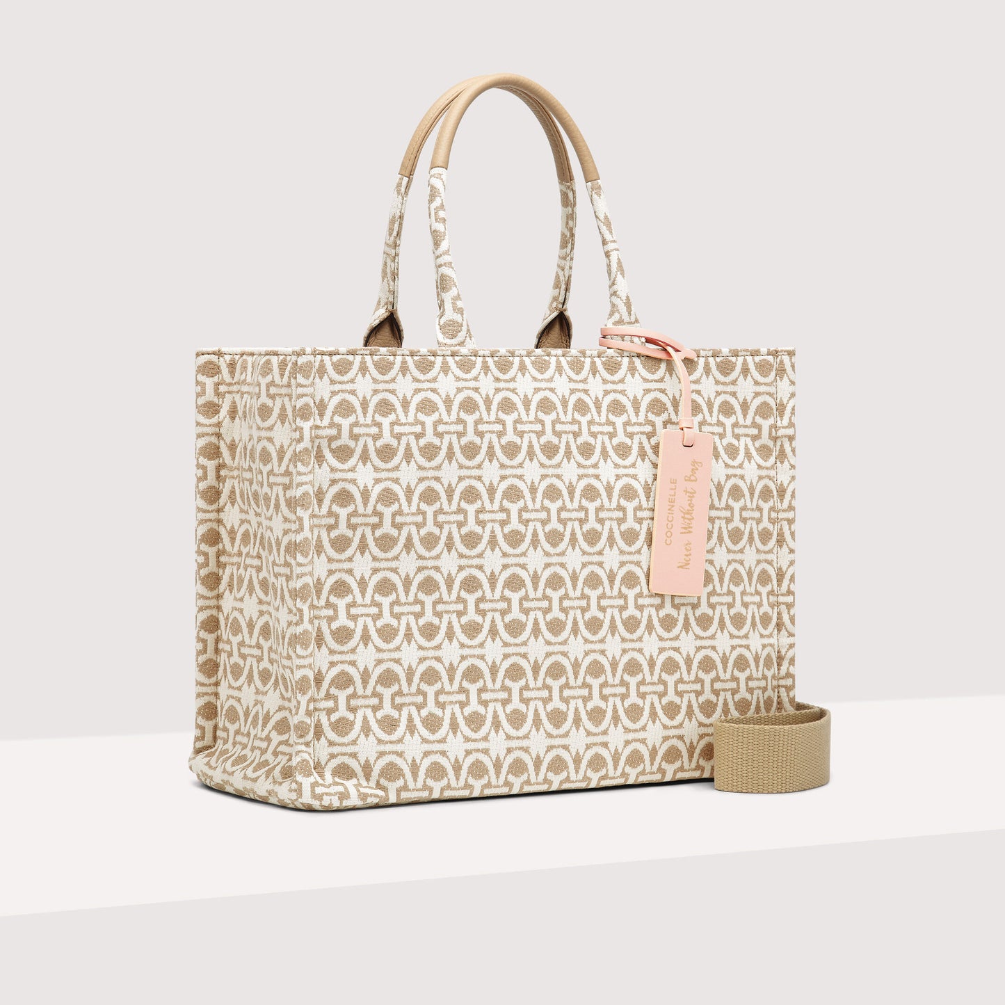 Сумка Coccinelle Never Without Bag Monogra E1 MBD 18 02 01 866