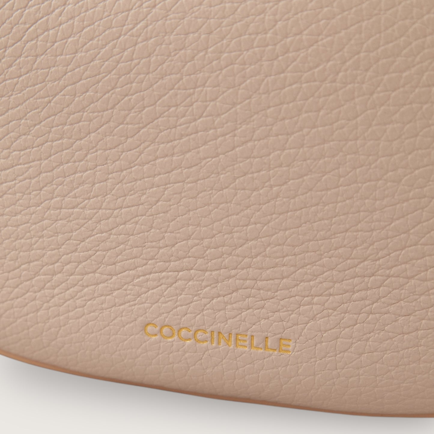 Сумка Coccinelle Whisper E5 PIP 53 01 01 N12