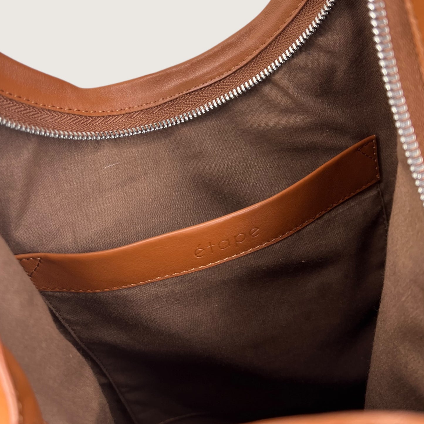 Сумка Etape0017 La Poche Grande Brandy limited