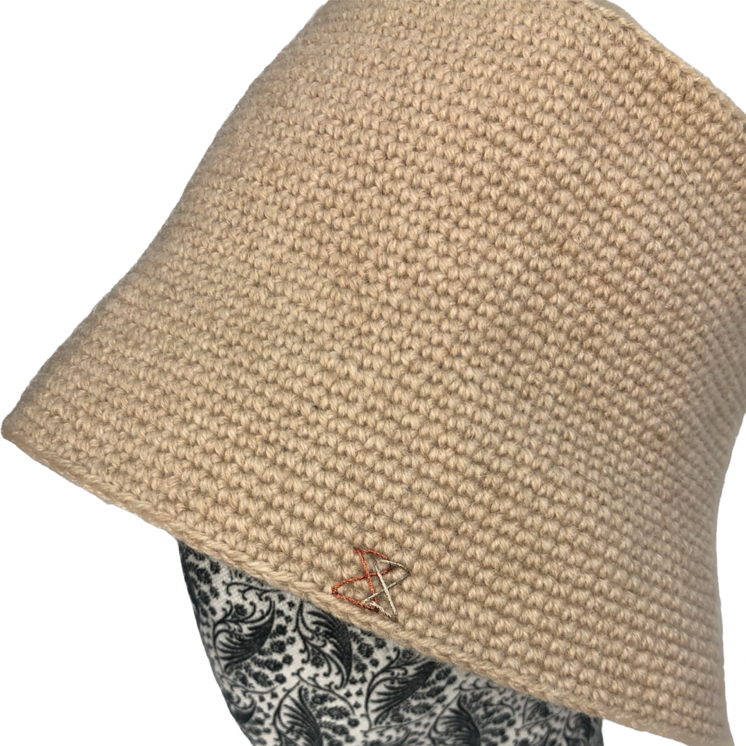 Панама Butterfly BY LYU 2022.12 beige