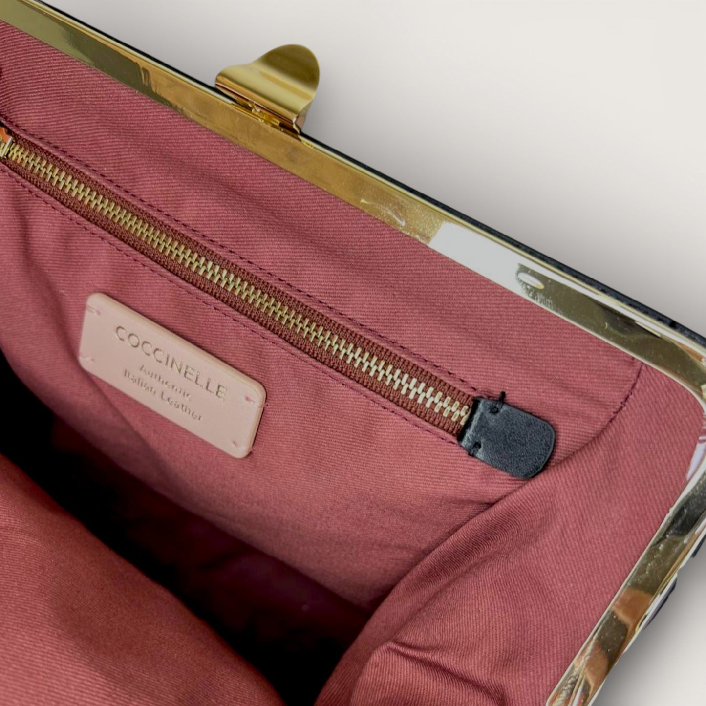 Сумка Coccinelle Liv Calf E1 UR8 12 01 01 001