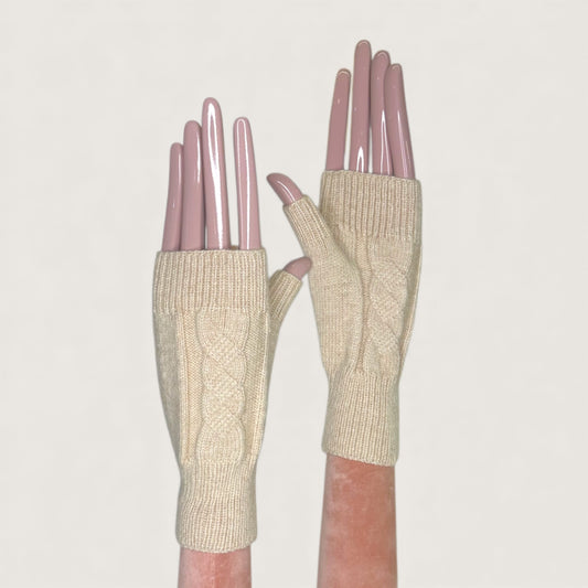 Мітенки Butterfly BY LYU 2025.38 АТ pearl cachmere