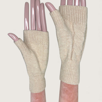 Мітенки Butterfly BY LYU 2025.38 АТ pearl cachmere