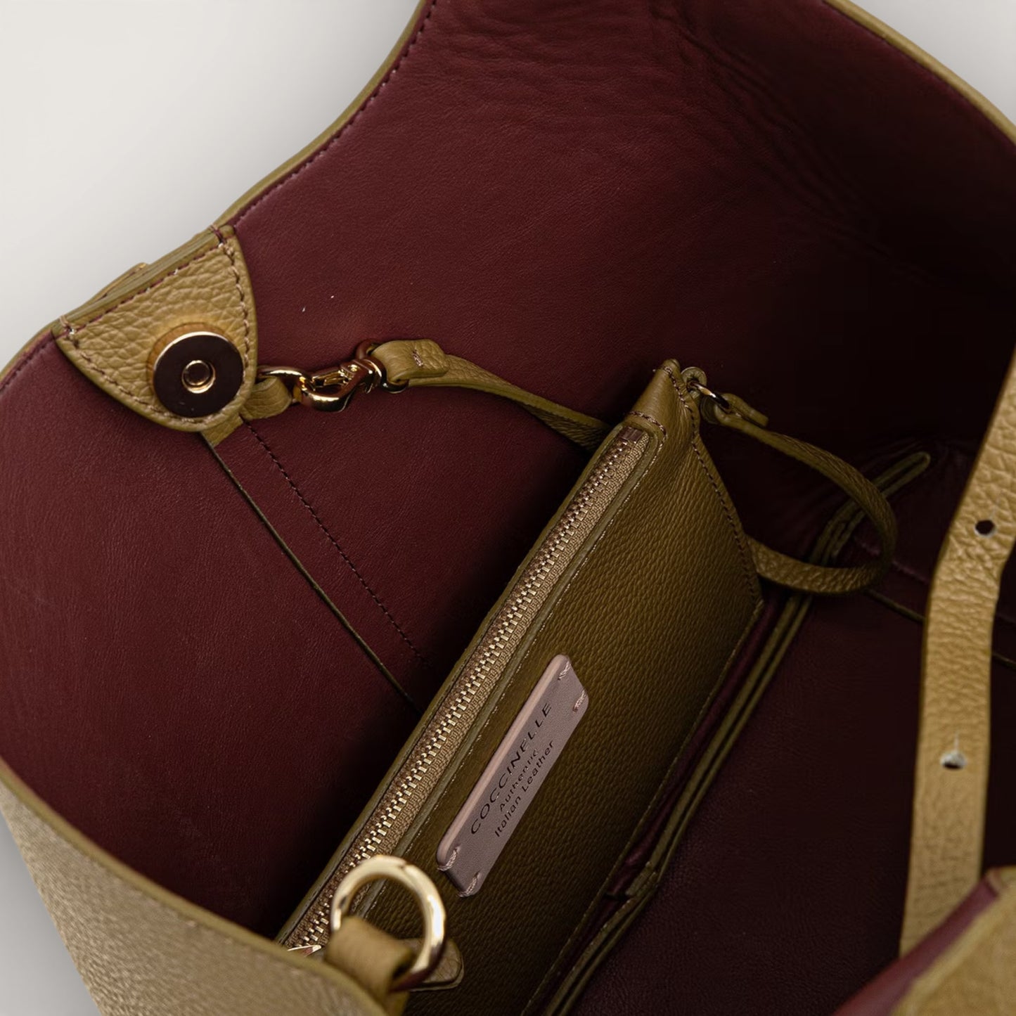 Сумка Coccinelle C-Easy E1 SHA 11 01 01 G43