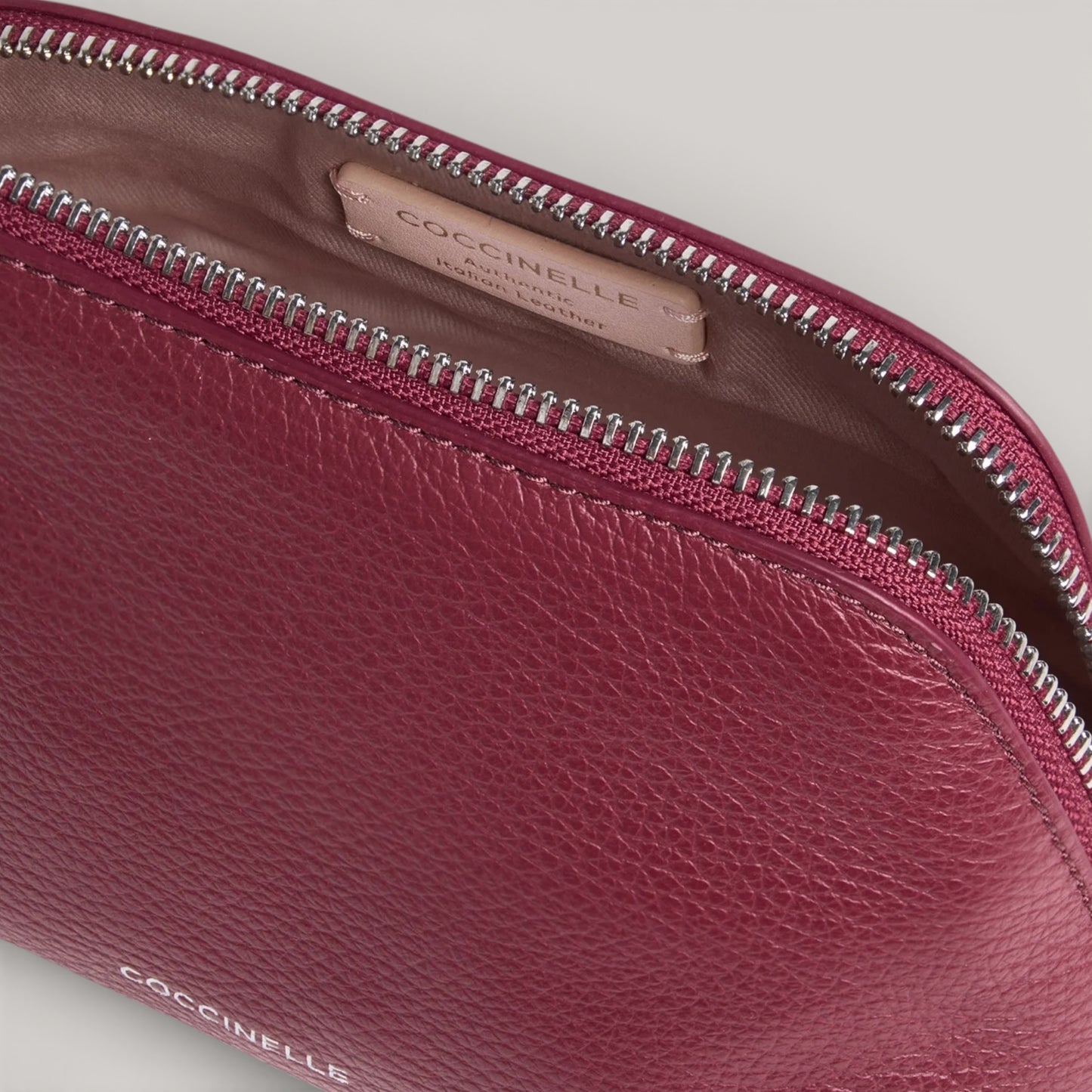 Косметичка Coccinelle E5 TMF 25 01 01 R52