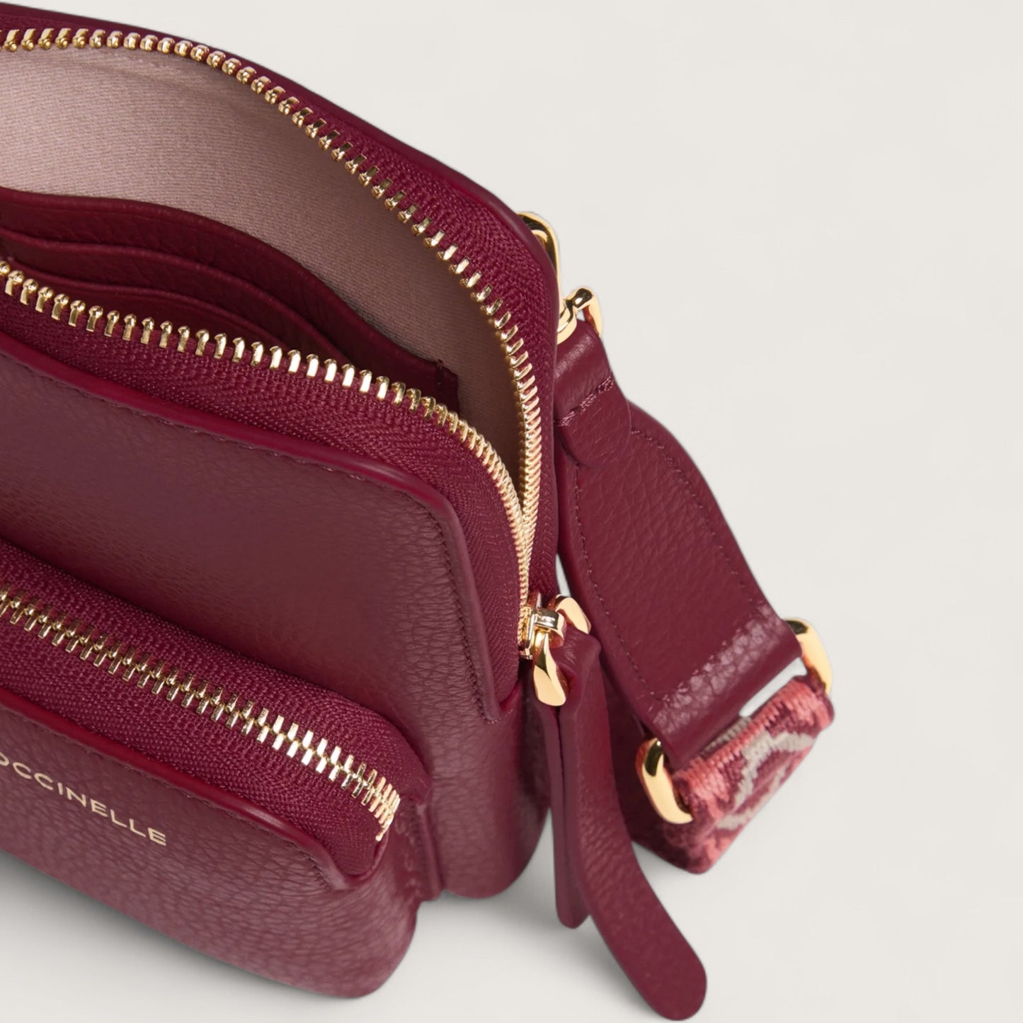 Сумка Coccinelle Pixie E5 PM0 27 01 01 R52