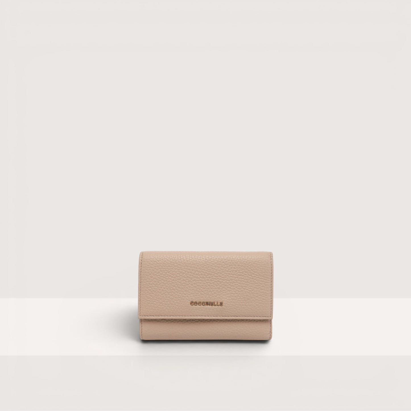 Перловий італійський шкіряний жіночий гаманець Coccinelle Metallic Soft E2 HW5 11 66 01 N80