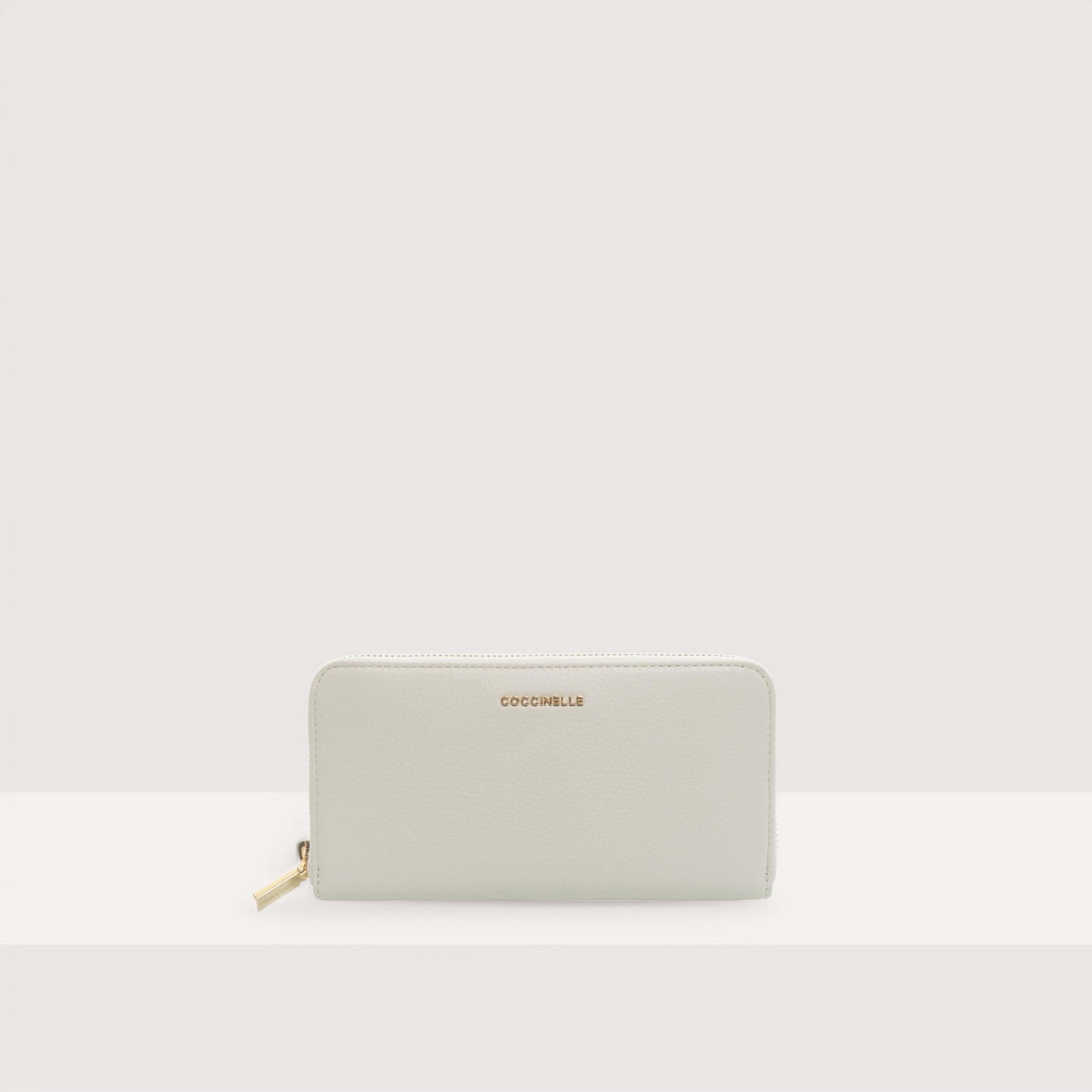 Білий італійський шкіряний жіночий гаманець Coccinelle Metallic Soft E2 MW5 11 32 01 H13