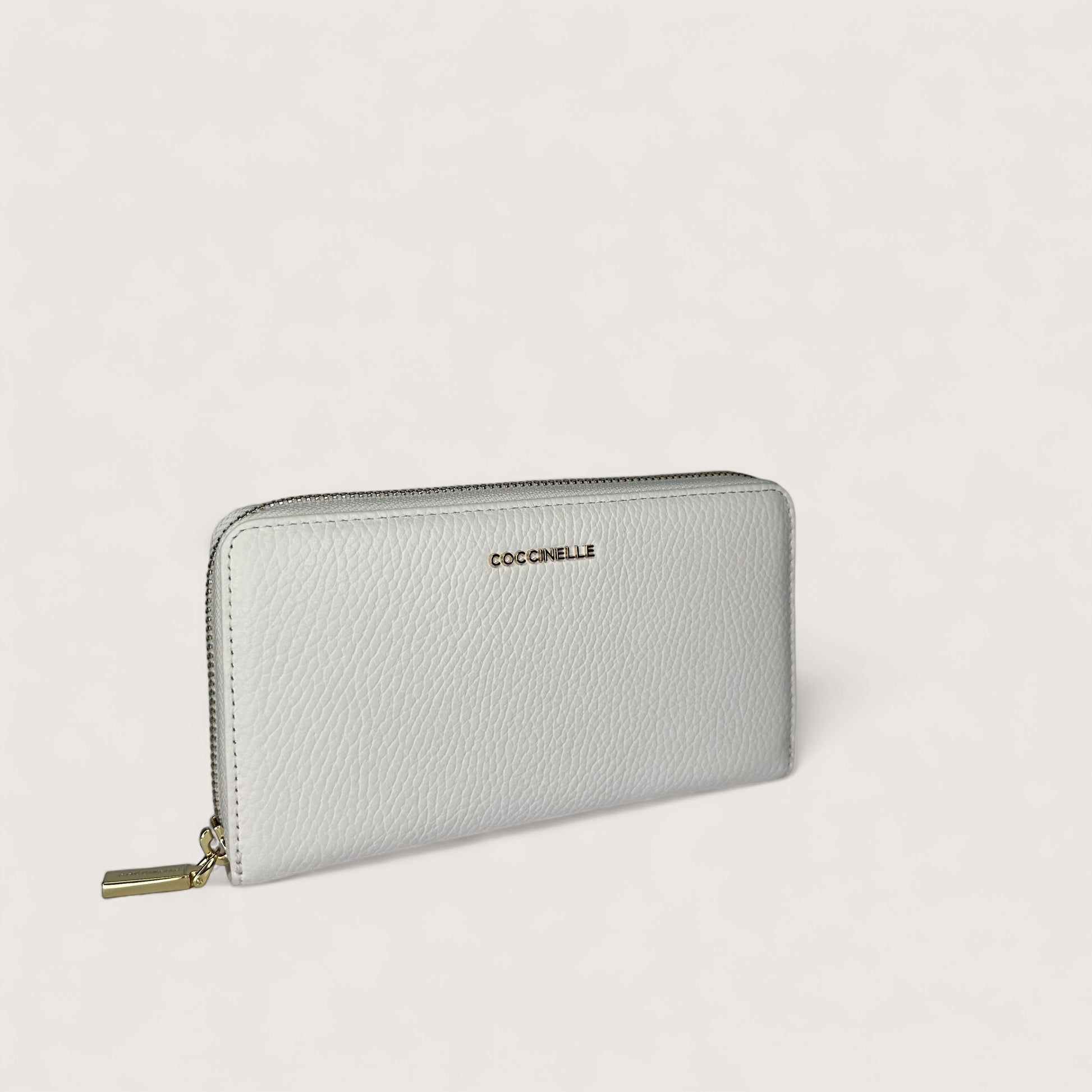 Білий італійський шкіряний жіночий гаманець Coccinelle Metallic Soft E2 MW5 11 32 01 H13