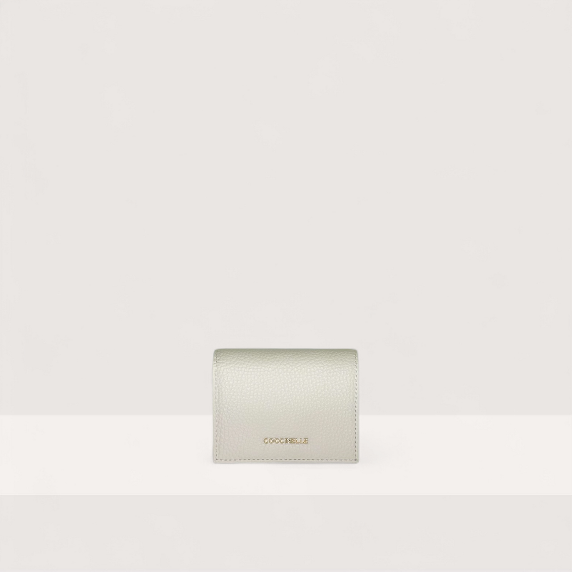Білий італійський шкіряний жіночий гаманець Coccinelle Metallic Soft E2 MW5 17 21 01 H14