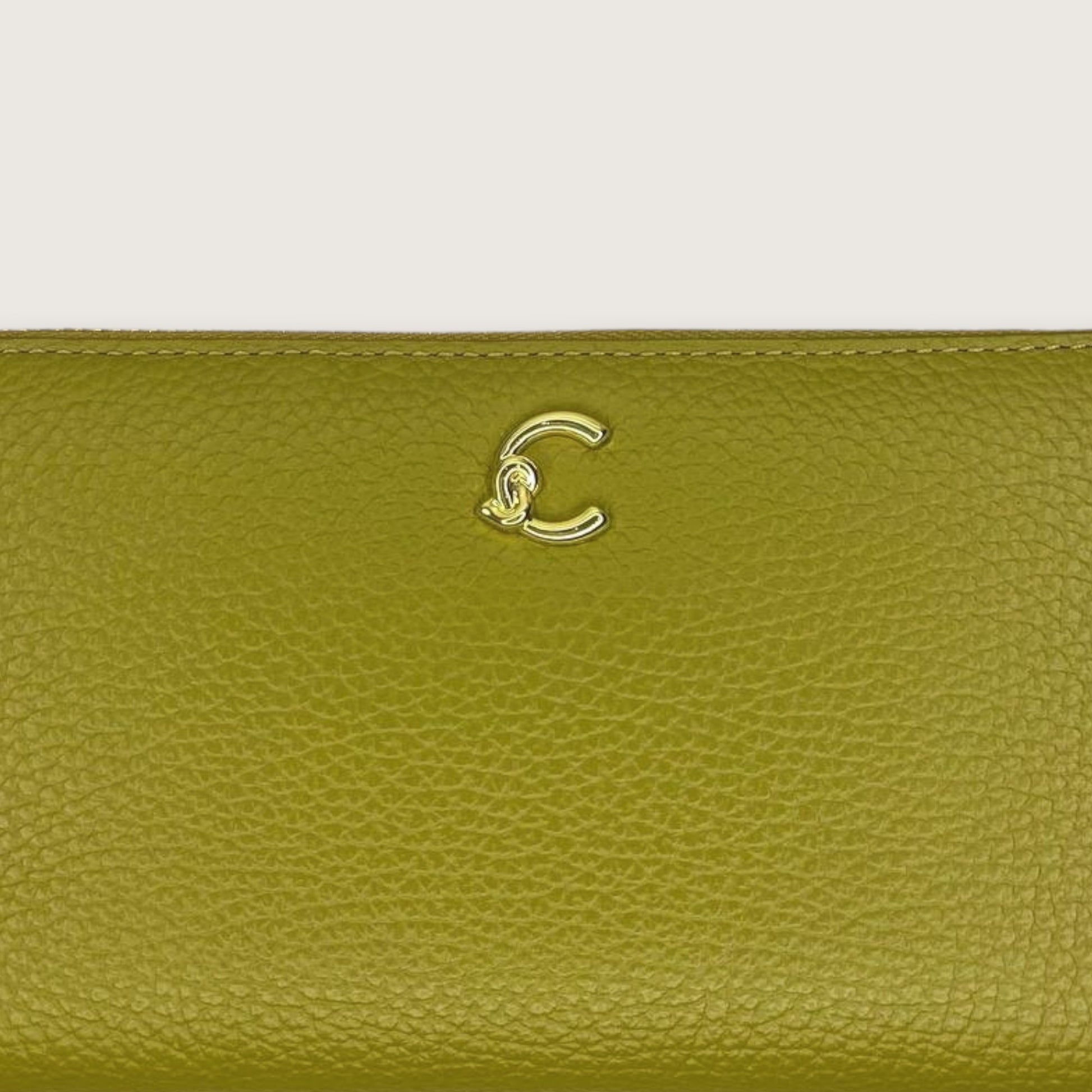 Оливковий італійський шкіряний жіночий гаманець Coccinelle Metallic Soft E2 SSL 11 32 21 G43
