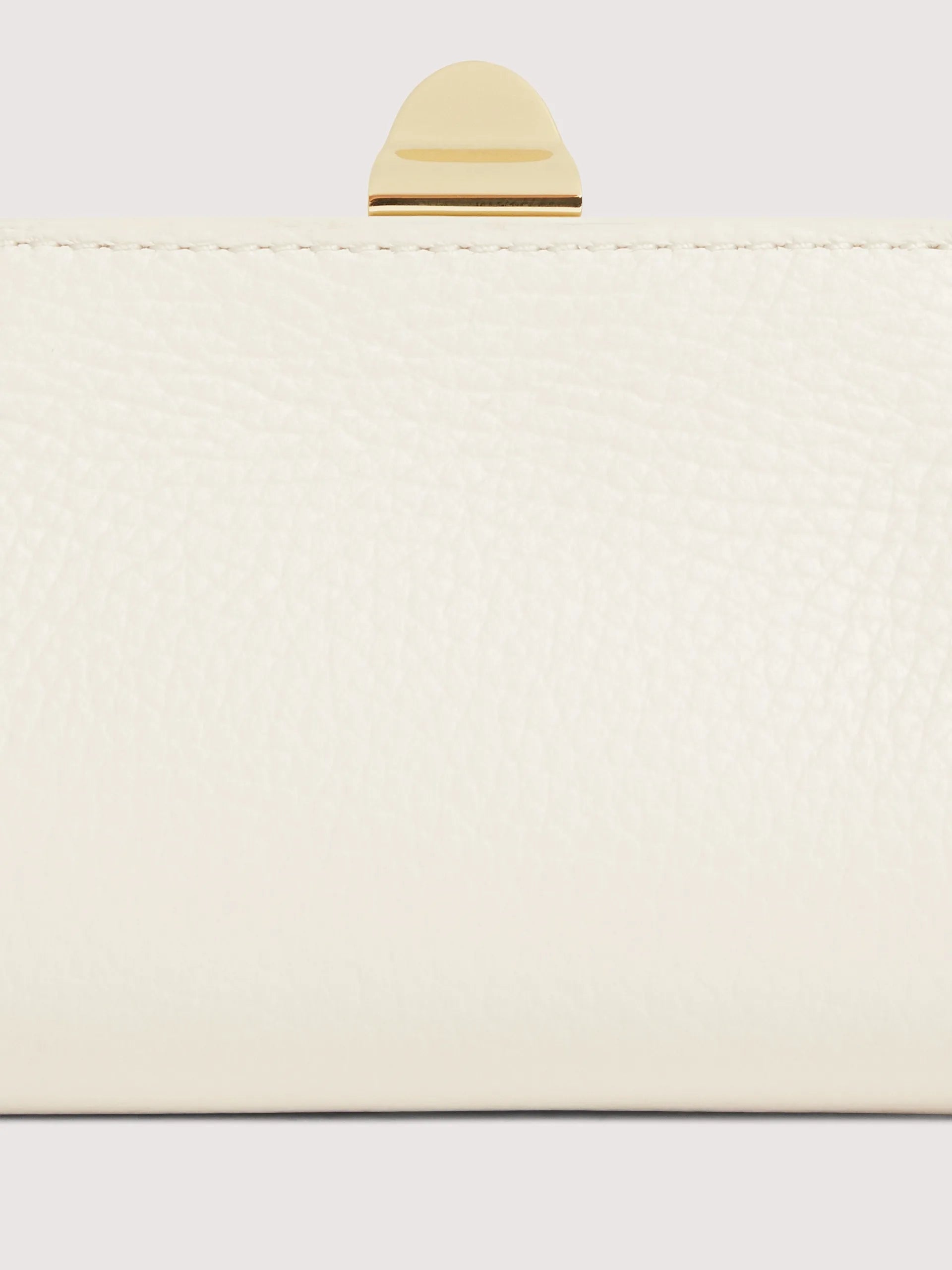 Молочний італійський шкіряний жіночий гаманець Coccinelle Liv Small E2 UR5 19 01 01 N17