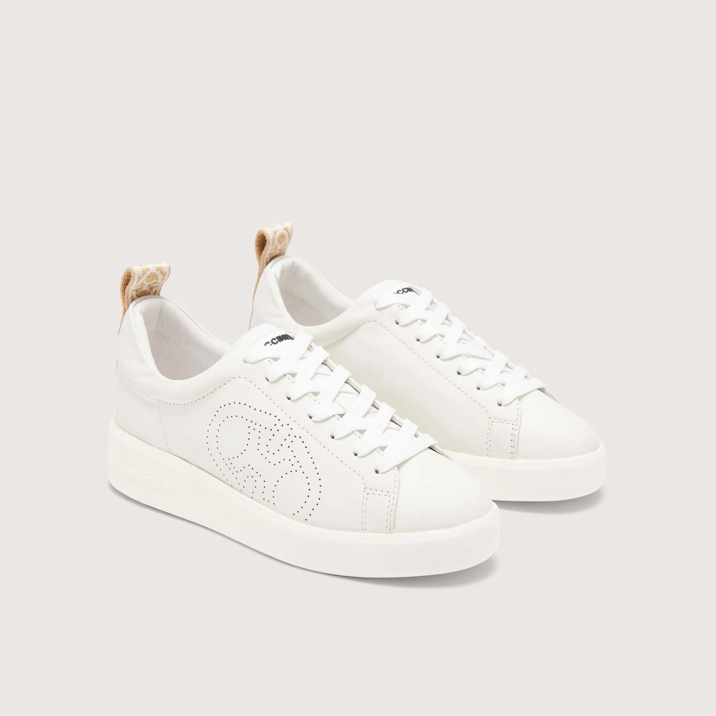 Білі італійські шкіряні жіночі кеди Coccinelle Monogram Perforee Sneakers E4 PWT 24 01 01 877