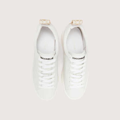 Білі італійські шкіряні жіночі кеди Coccinelle Monogram Perforee Sneakers E4 PWT 24 01 01 877