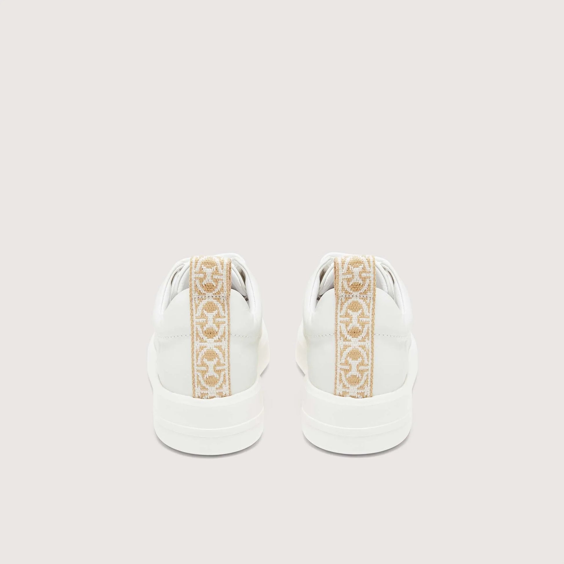 Білі італійські шкіряні жіночі кеди Coccinelle Monogram Perforee Sneakers E4 PWT 24 01 01 877