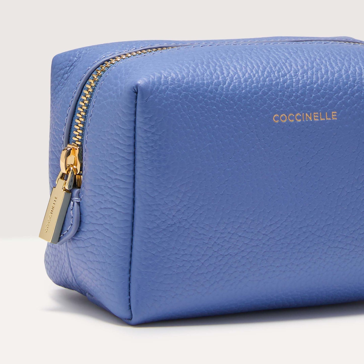 Косметичка Coccinelle E5 MT5 25 F7 01 B36