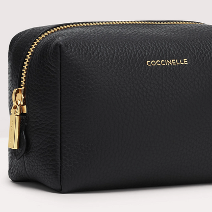 Чорна італійська шкіряна жіноча косметичка Coccinelle Trousse Maxi E5 MT5 25 F7 01 001