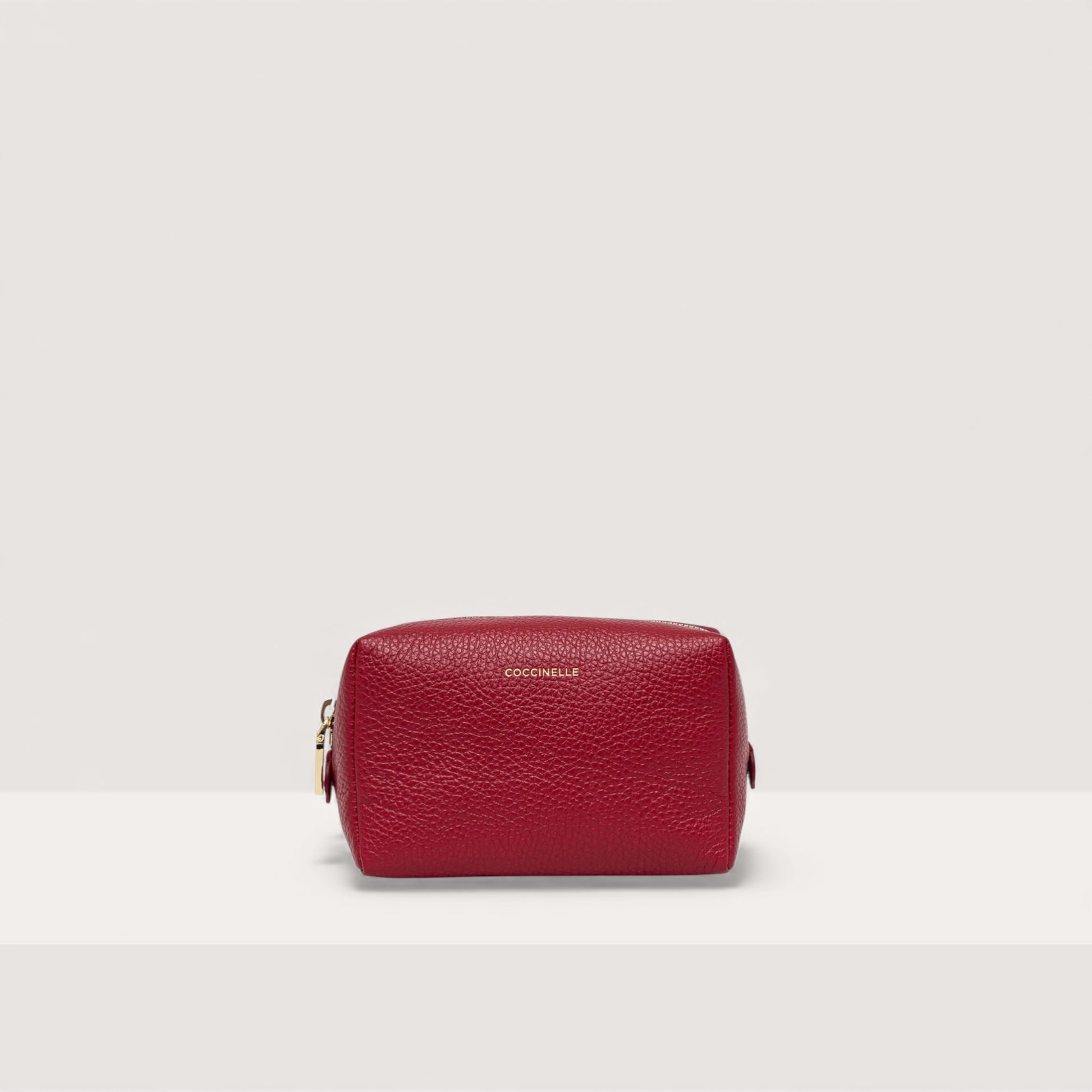 Червона італійська шкіряна жіноча косметичка Coccinelle Trousse Maxi E5 MT5 25 F7 01 R16
