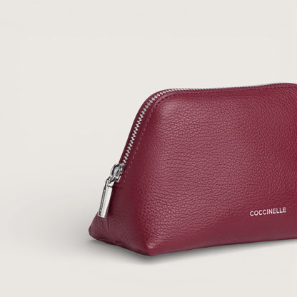 Бордова італійська шкіряна жіноча косметичка Coccinelle E5 TMF 25 01 01 R52