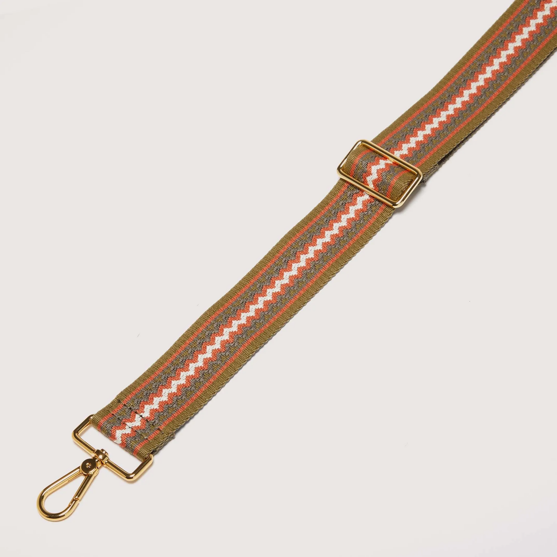 Італійський жіночий ремінь для сумки Coccinelle ZIG ZAG E3 R2E 68 25 01 826 кольору хакі