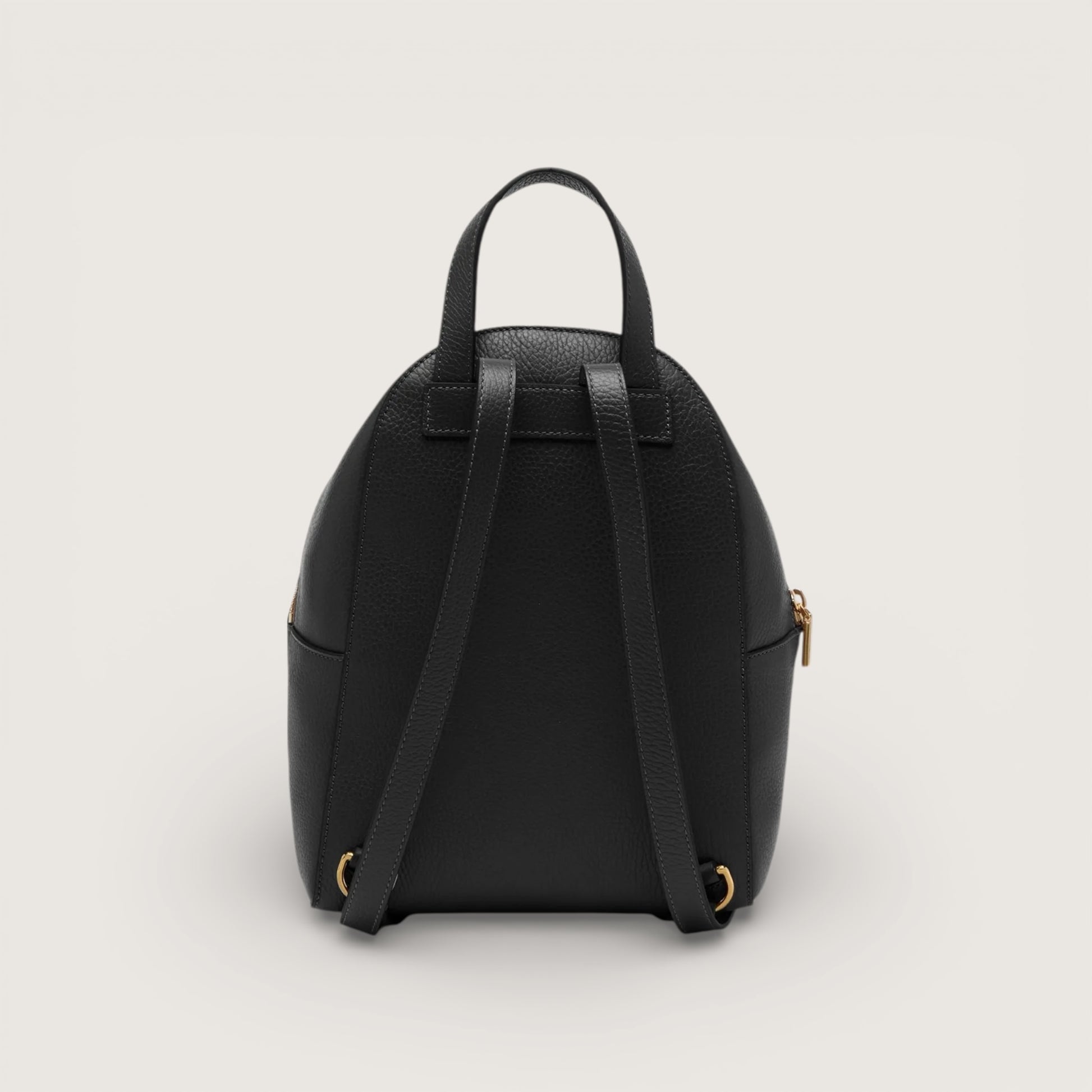 Чорний італійський шкіряний жіночий рюкзак Coccinelle Beat Generation Small Generatio E1 TFK 14 01 01 001