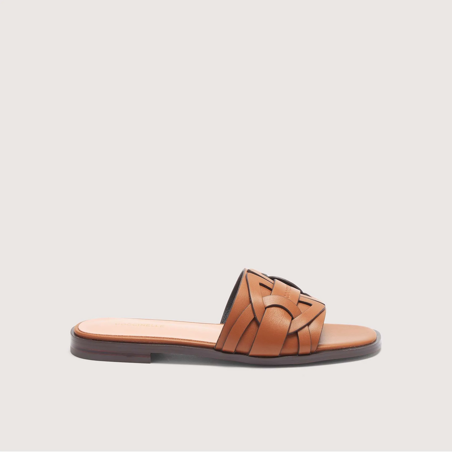 Коричневі італійські шкіряні жіночі шльопанці Coccinelle Monogram Slice Cowhide E4 SVP 17 01 01 W12