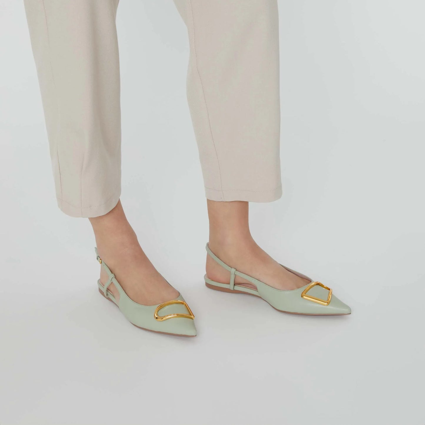 Ментолові італійські шкіряні жіночі слінгбеки Coccinelle Sling Back Flat Smooth Leather Celadon Green E4 QSD 21 02 01 G24