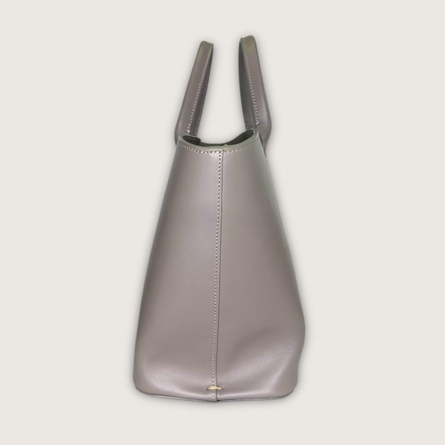 Італійська шкіряна жіноча сумка Christian Villa Jolie 06107 Bag Hero Grigio Microfibra Beige кольору тауп