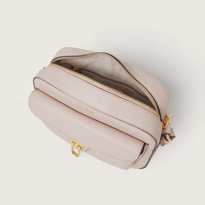 Пудрова італійська шкіряна жіноча сумка Coccinelle Beat Soft Small Soft E1 MF6 15 02 01 N12