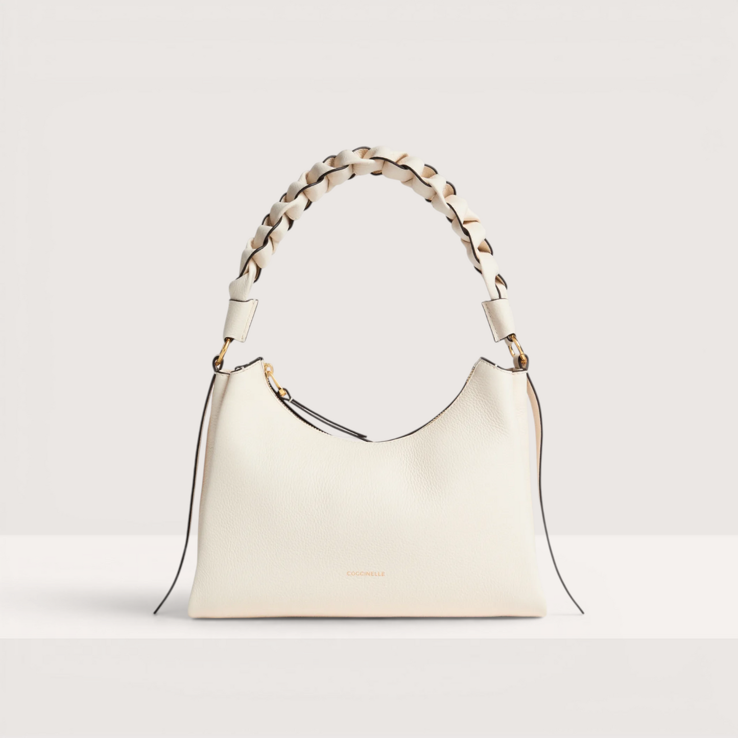 Біла італійська шкіряна жіноча сумка Coccinelle Boheme Small Grana Double E1 M50 13 03 01 685