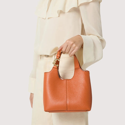 Руда італійська шкіряна жіноча сумка Coccinelle C-Easy Small E1 SHA 58 01 01 R41