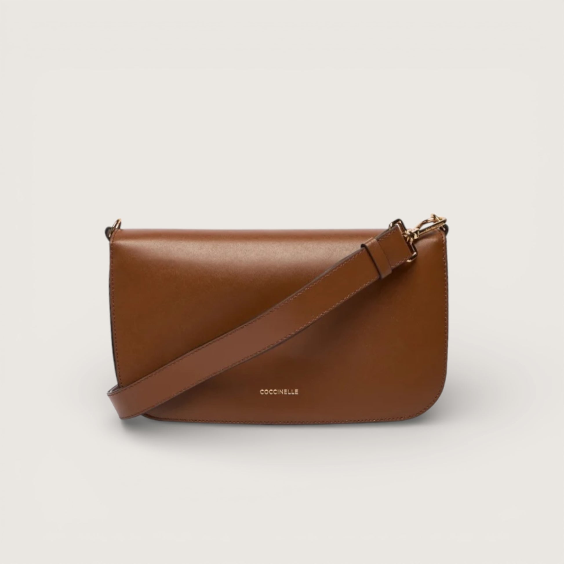 Коричнева італійська шкіряна жіноча сумка Coccinelle C-Me Medium Calf E1 SSK 12 03 01 W11