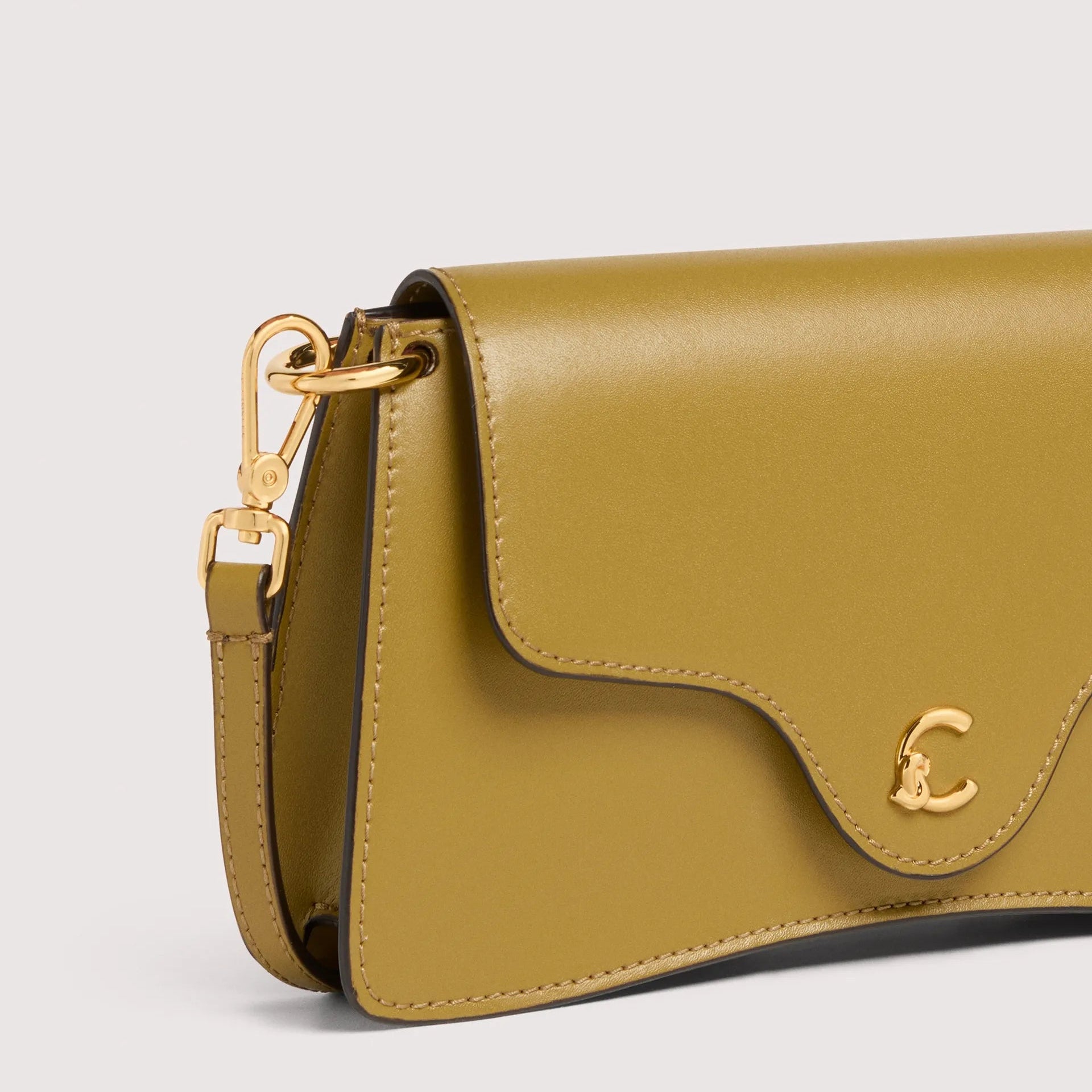 Оливкова італійська шкіряна жіноча сумка Coccinelle C-Me Mini Calf E5 SSK 27 01 01 G43