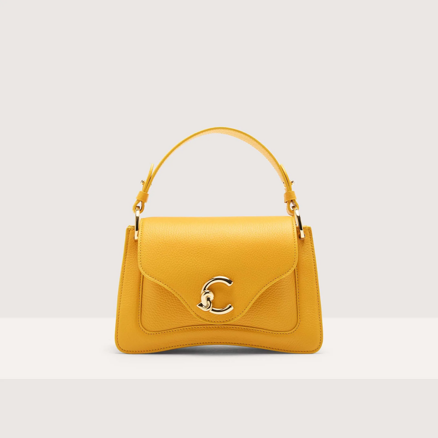 Жовта італійська шкіряна жіноча сумка Coccinelle C-Me Small E1 SSL 18 02 01 J19