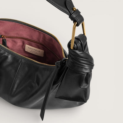 Чорна італійська шкіряна жіноча сумка Coccinelle Furoshiki Medium E1 U1A 13 02 01 001