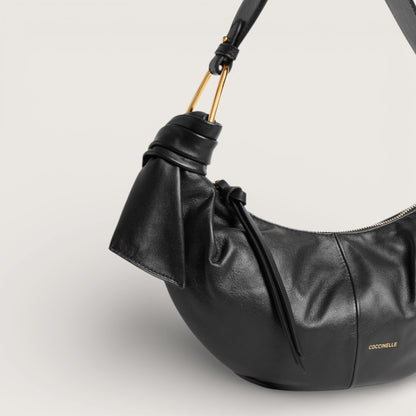 Чорна італійська шкіряна жіноча сумка Coccinelle Furoshiki E1 U1A 13 03 01 001