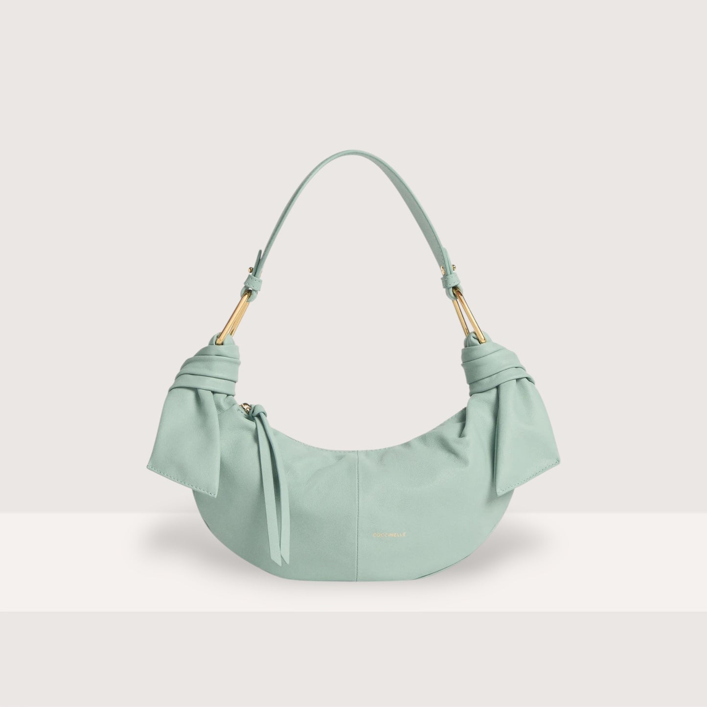 Блакитна італійська шкіряна жіноча сумка Coccinelle Furoshiki Small E1 U1A 13 03 01 B33