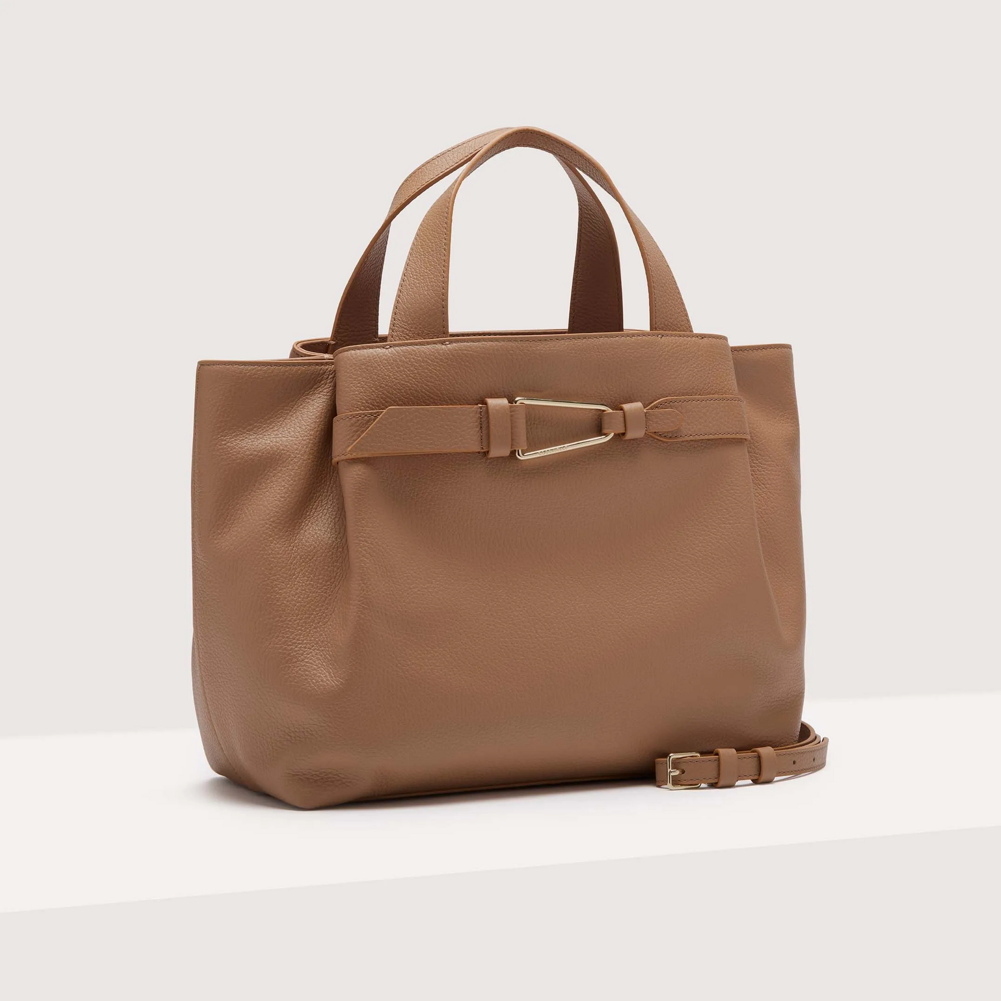 Бежева італійська шкіряна жіноча сумка Coccinelle Malory Medium E1 R1K 18 02 01 N71
