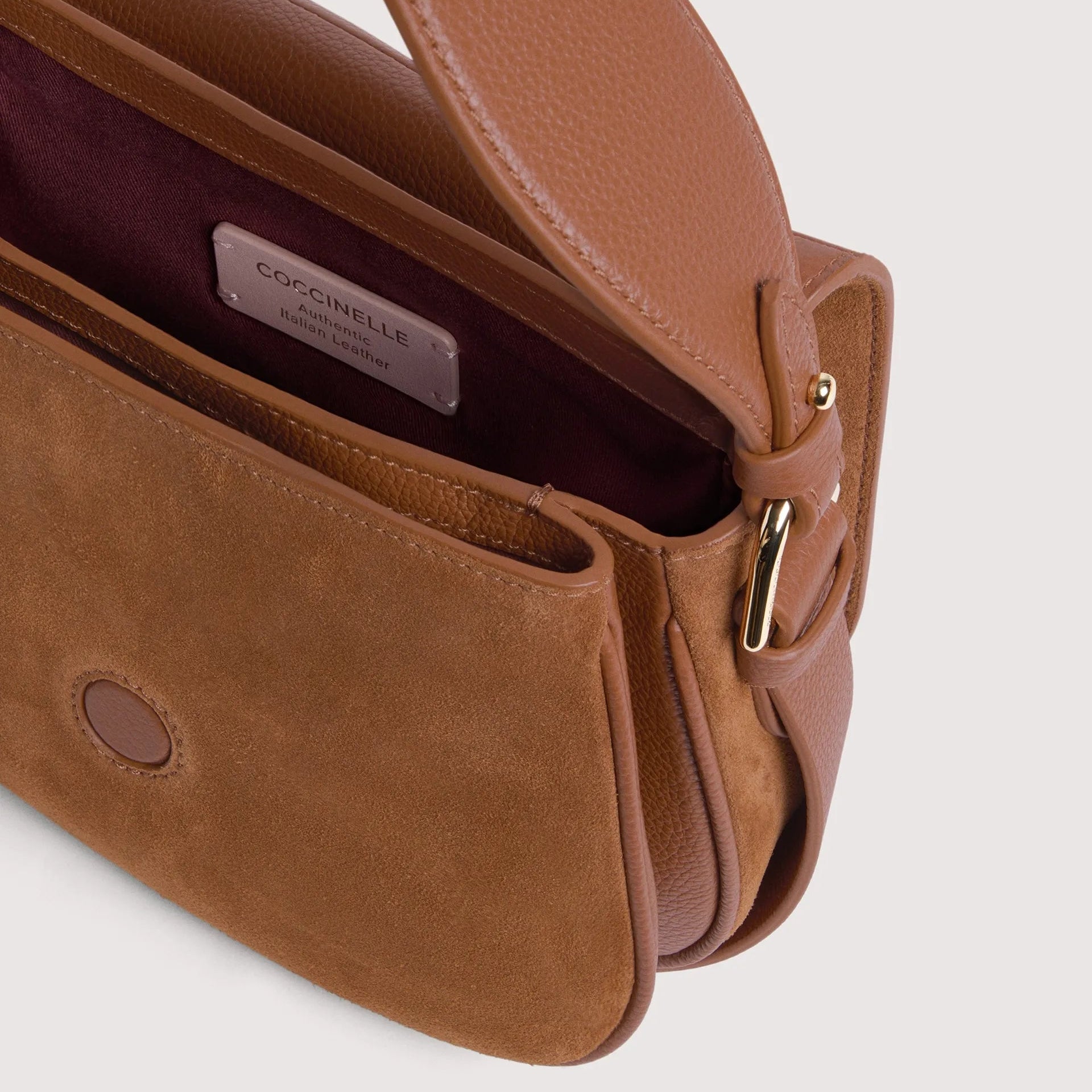 Карамельна італійська шкіряна жіноча сумка Coccinelle Mavery Suede E1 U7H 18 02 01 W11