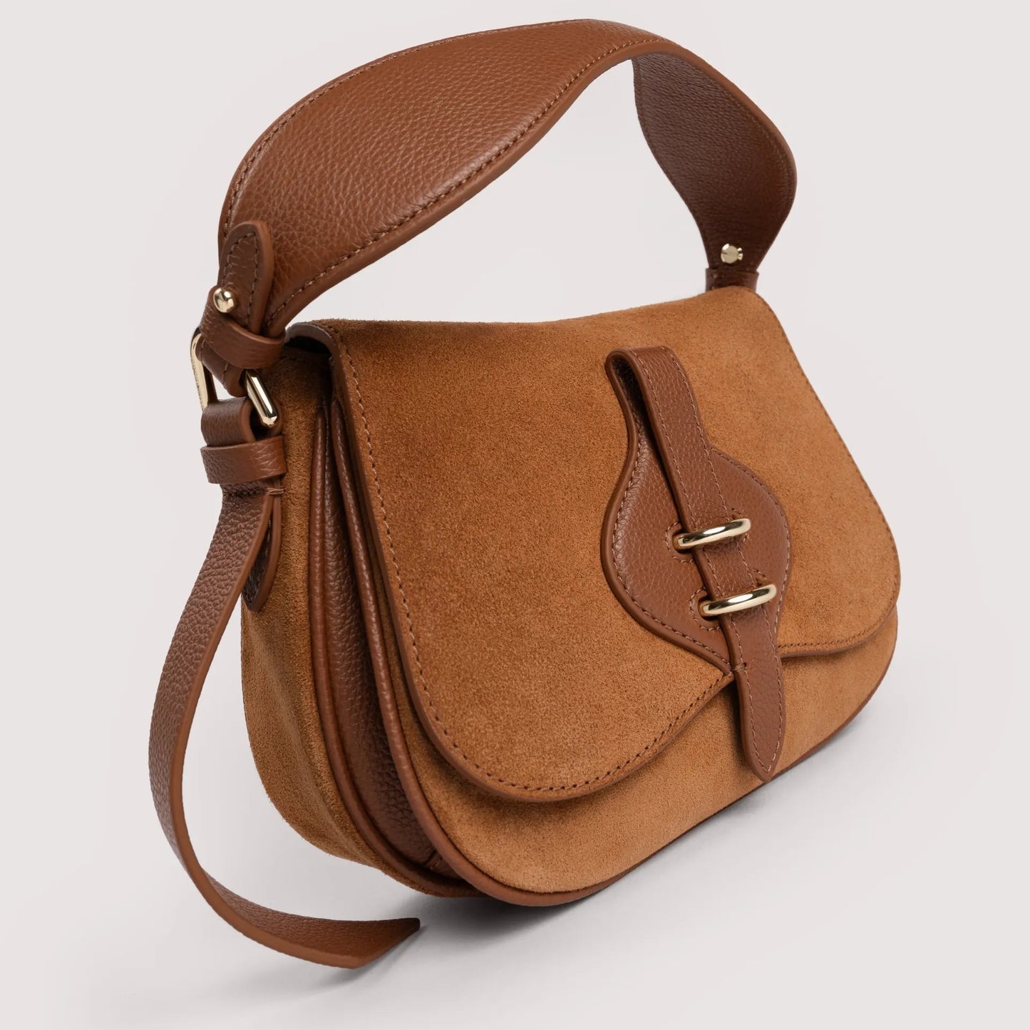 Карамельна італійська шкіряна жіноча сумка Coccinelle Mavery Suede E1 U7H 18 02 01 W11