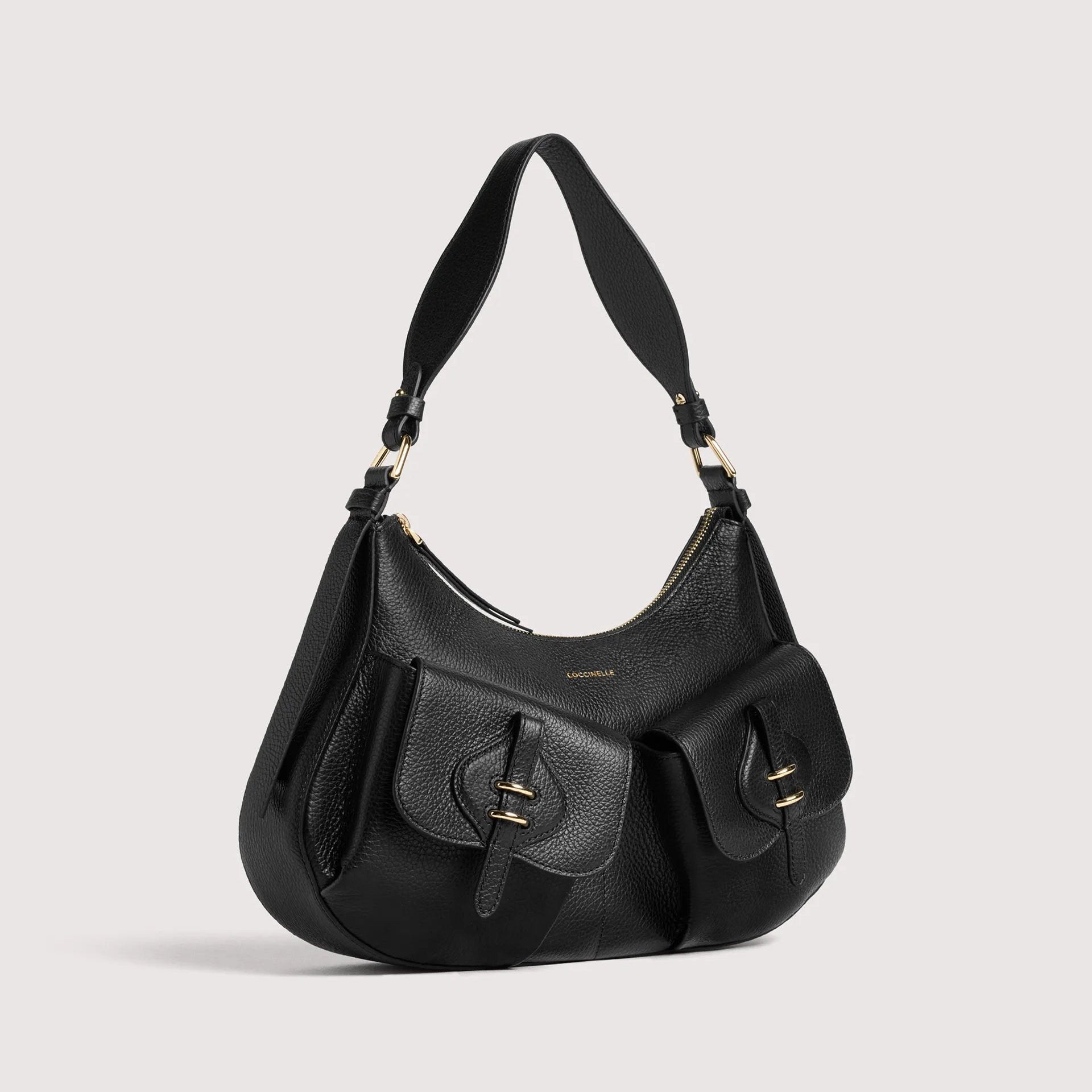 Чорна італійська шкіряна жіноча сумка Coccinelle Mavery Pocket Medium E1 VGK 12 01 01 001