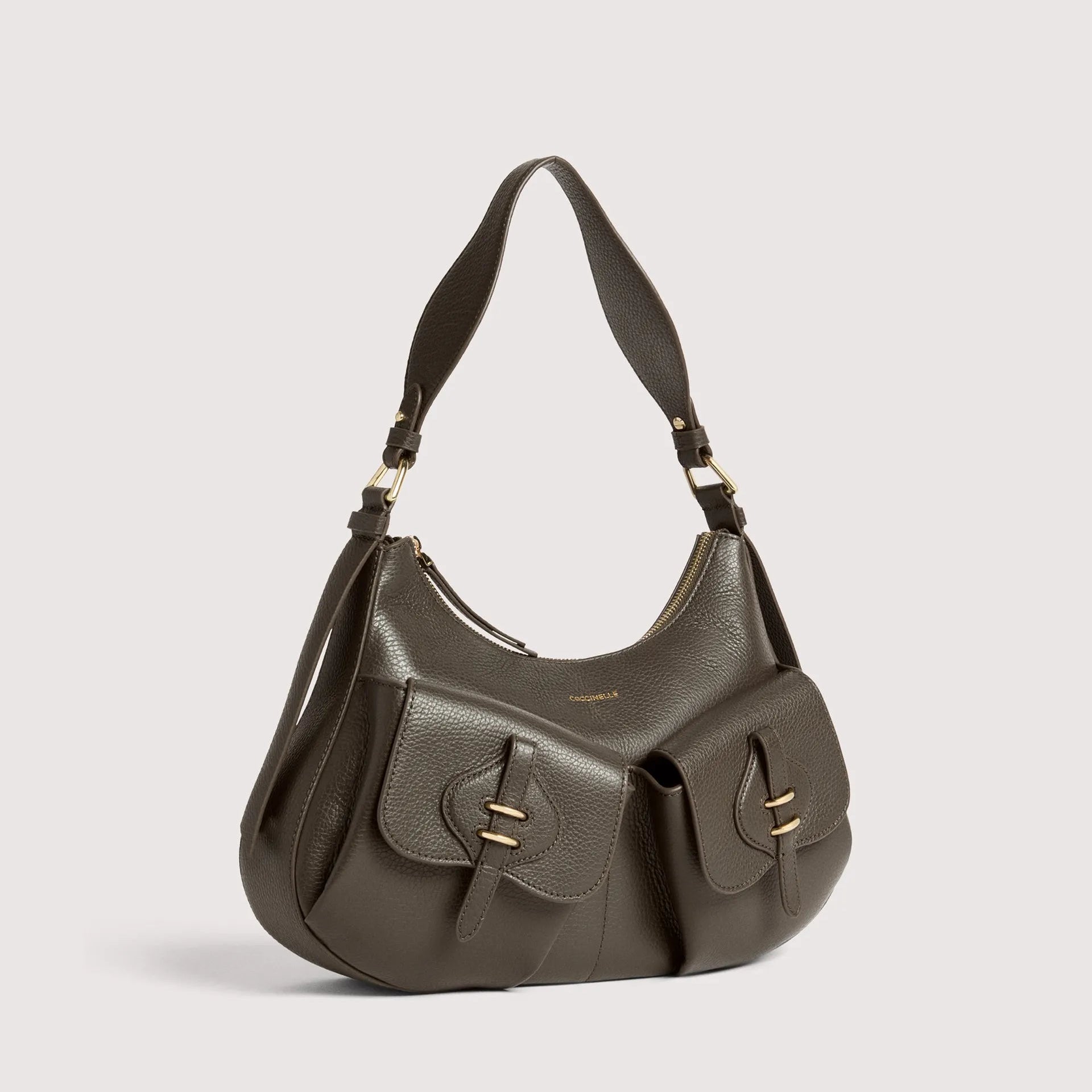 Італійська шкіряна жіноча сумка Coccinelle Mavery Pocket Medium E1 VGK 12 01 01 W25 кольору хакі